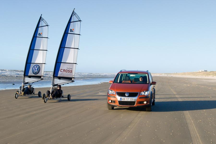  Volkswagen CrossTouran TSI 2007 года  (фото 11 из 46)